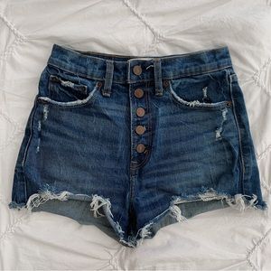 SOLD!!! Abercrombie & Fitch High rise mom shorts size 24/00